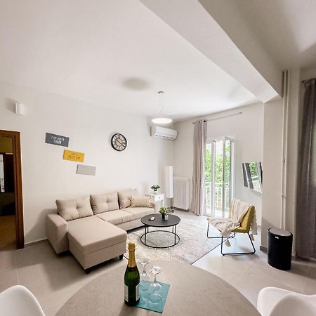 Metro Chic Haven: Modernized Urban Studio Near The Tram Atene Esterno foto