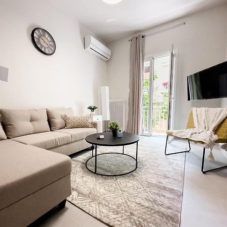 Metro Chic Haven: Modernized Urban Studio Near The Tram Atene Esterno foto