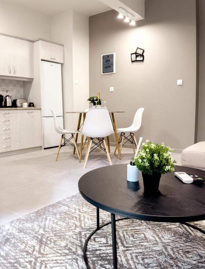 Metro Chic Haven: Modernized Urban Studio Near The Tram Atene Esterno foto