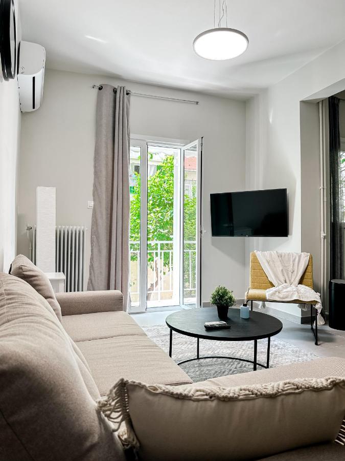 Metro Chic Haven: Modernized Urban Studio Near The Tram Atene Esterno foto