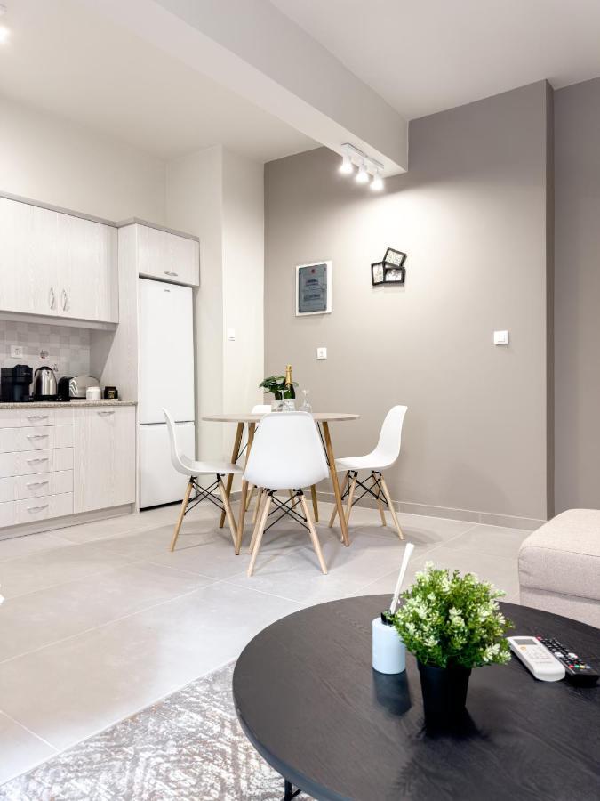 Metro Chic Haven: Modernized Urban Studio Near The Tram Atene Esterno foto