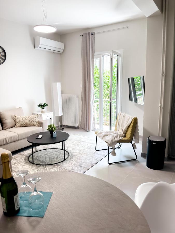 Metro Chic Haven: Modernized Urban Studio Near The Tram Atene Esterno foto